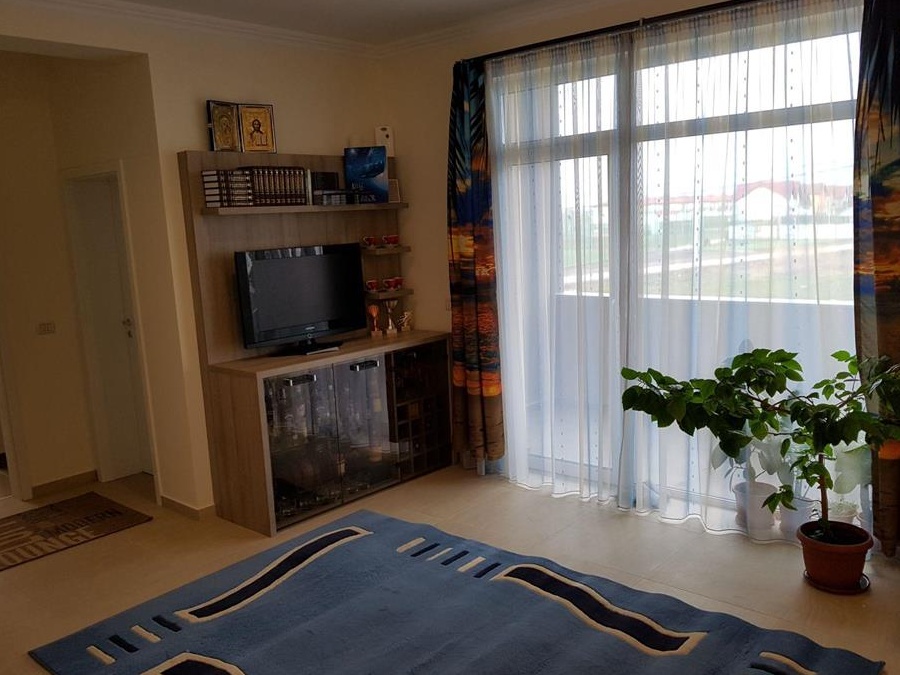 Proprietar, vând apartament 3 camere, complet mobilat si utilat. Zona Hornbach, Dumbravita, et.1