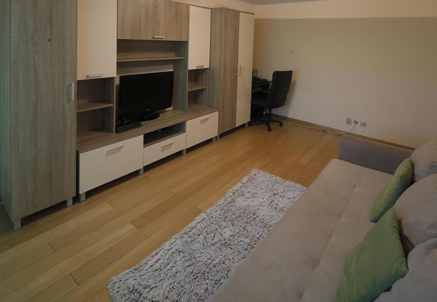 Proprietar, vand apartament 3 camere, zona Bucovina