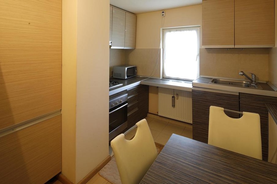 Proprietar, vand apartament 3 camere, zona Bucovina