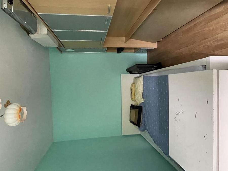 PROPRIETAR vand Apartament cu 2 camere la etajul 3 pe strada Labirint3