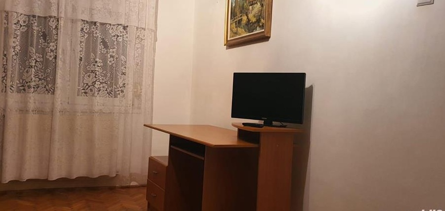 Proprietar vând apartament cu două camere!