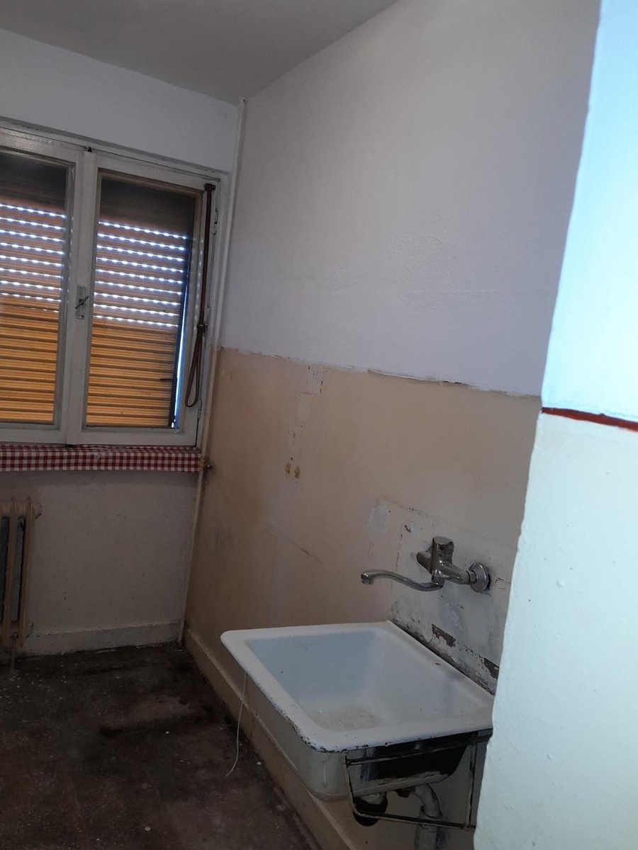 Proprietar vând apartament cu doua camere în Aradul nou