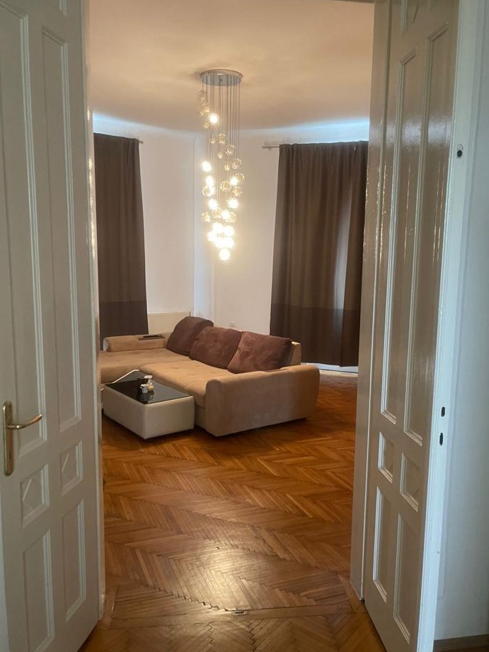 Proprietar Vand Apartament Deosebit Zona Centrala