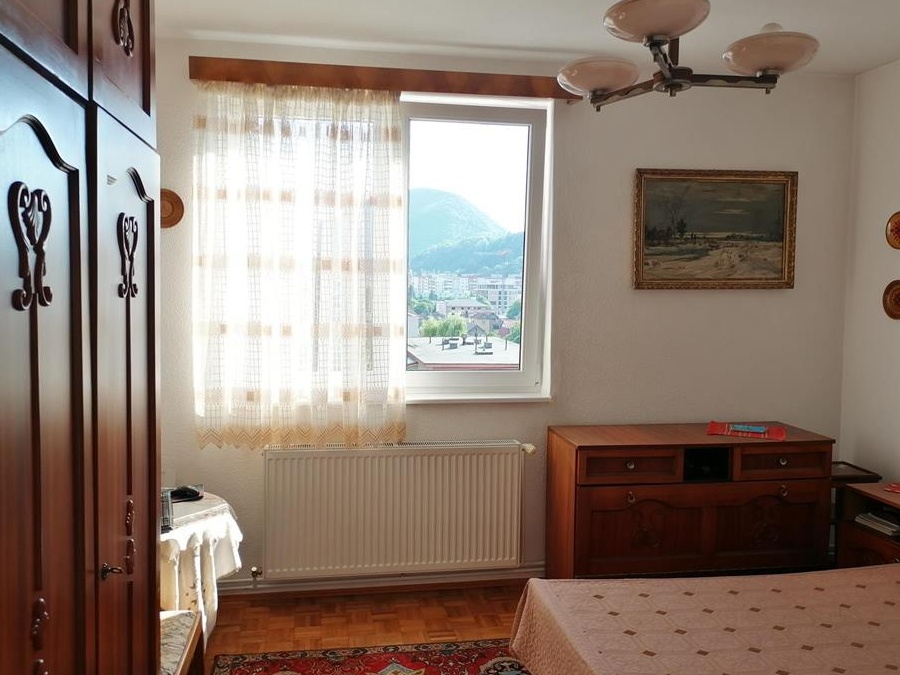 PROPRIETAR, vand apt 3 camere, Gemenii, etaj intermediar, BRASOV