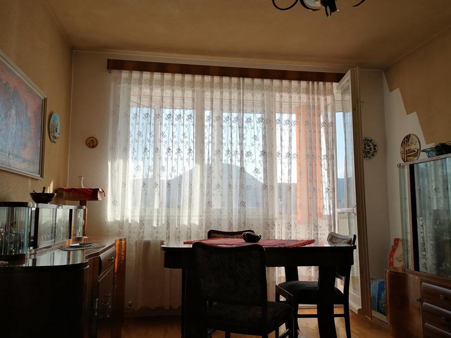 PROPRIETAR, vand apt 3 camere, Gemenii, etaj intermediar, BRASOV