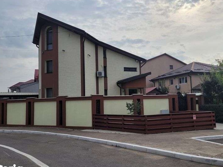 Proprietar, vand casa in spate la Kaufland Viziru