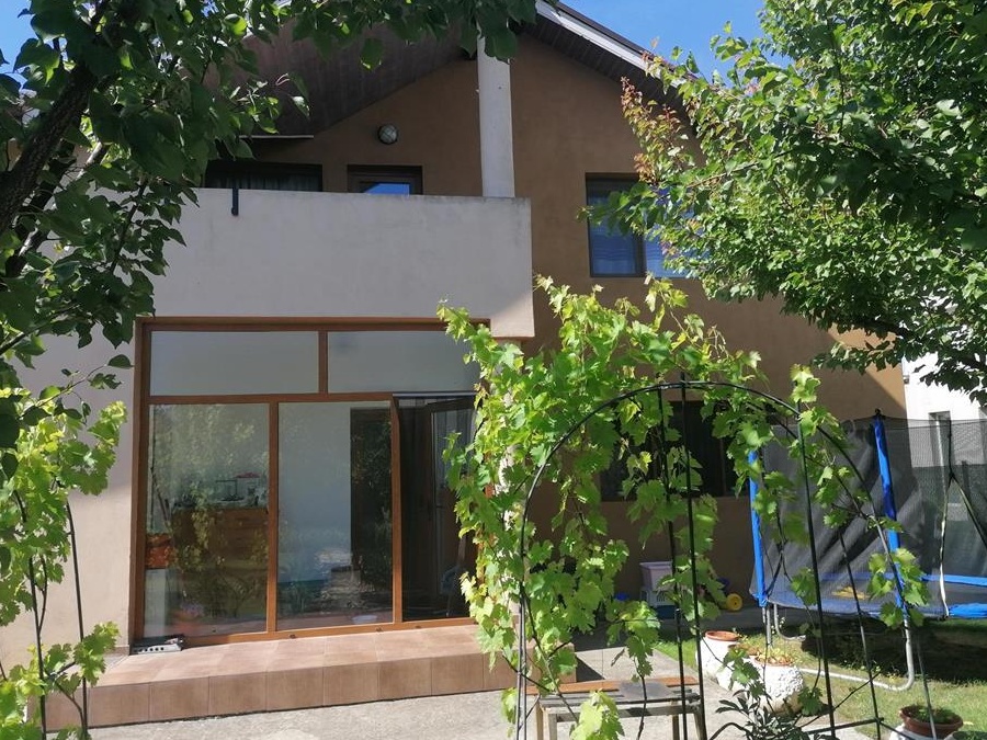 Proprietar, vand casa P+M Dumbravita z. Cora, comision zero.