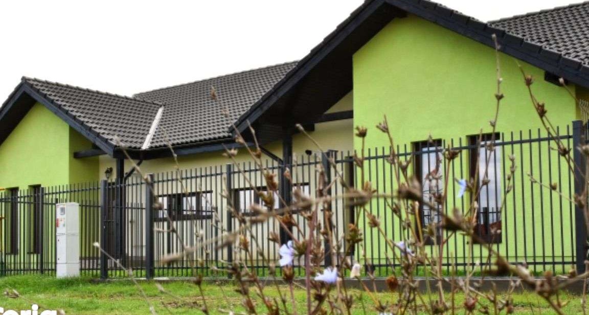 Proprietar vând casa tip duplex in Mosnita Noua
