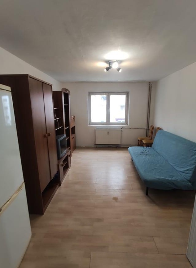Proprietar vand garsoniera Buziasului