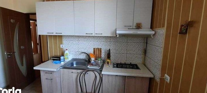 PROPRIETAR Vand garsoniera Toporasi - Vadu Nou