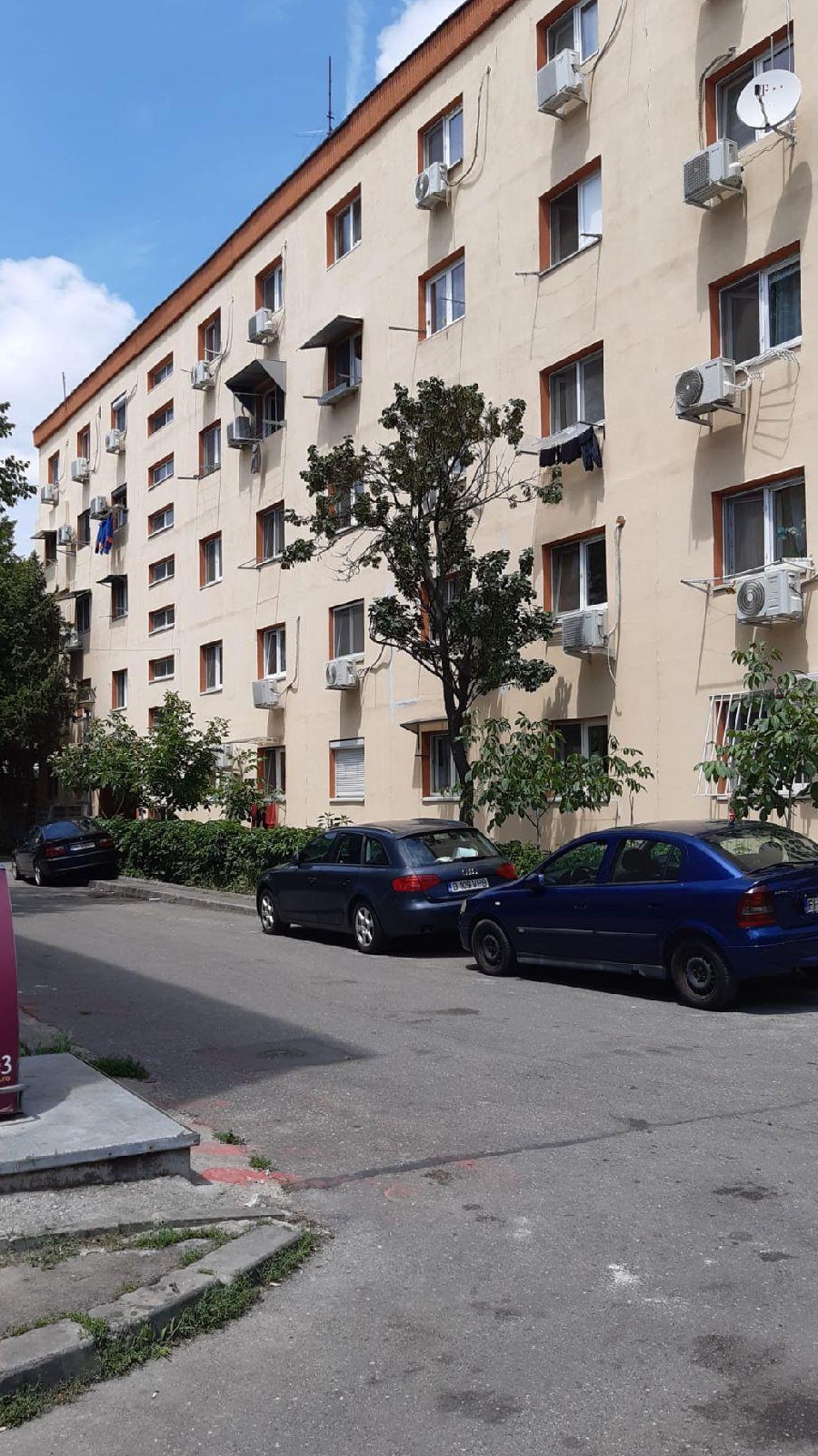 Proprietar vând Garsonieră Zona 1 Decembrie