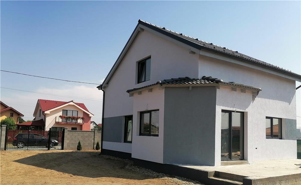 Proprietari, vindem casa noua P+M, la 7 km de Arad, comuna Sofronea.