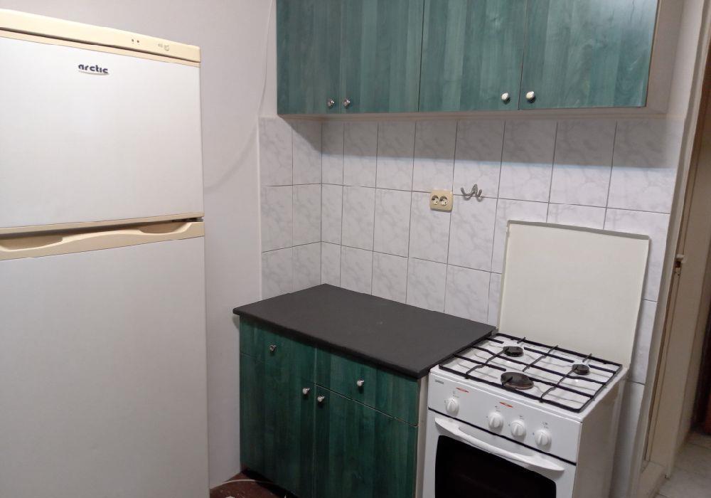 PROPRIETAR,VIND GARSONIERĂ IN DACIA