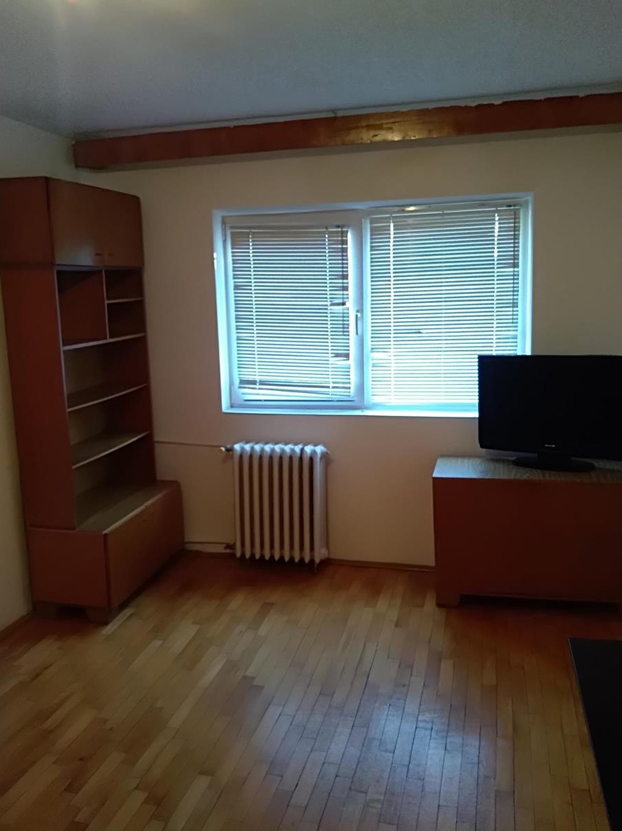 proprietat inchiriez apartament cu o camera