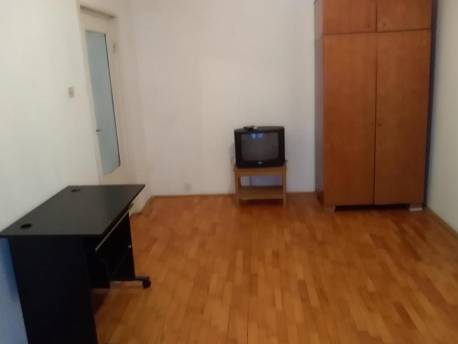 proprietat inchiriez apartament cu o camera