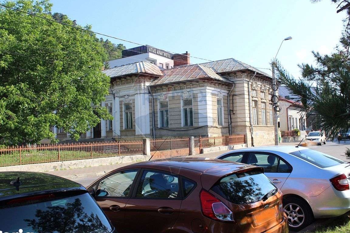 Proprietate specială de 969mp de închiriat în zona Central