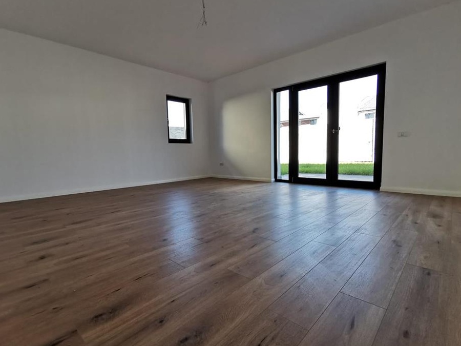 Proprietrar, vand vila tip duplex,in Otopeni 179900 eur