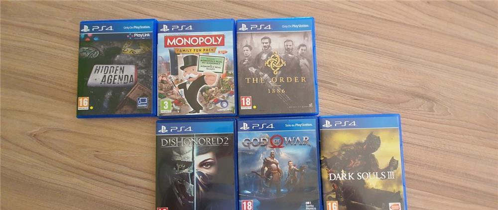 Ps4 PRO 1TB de vinzare