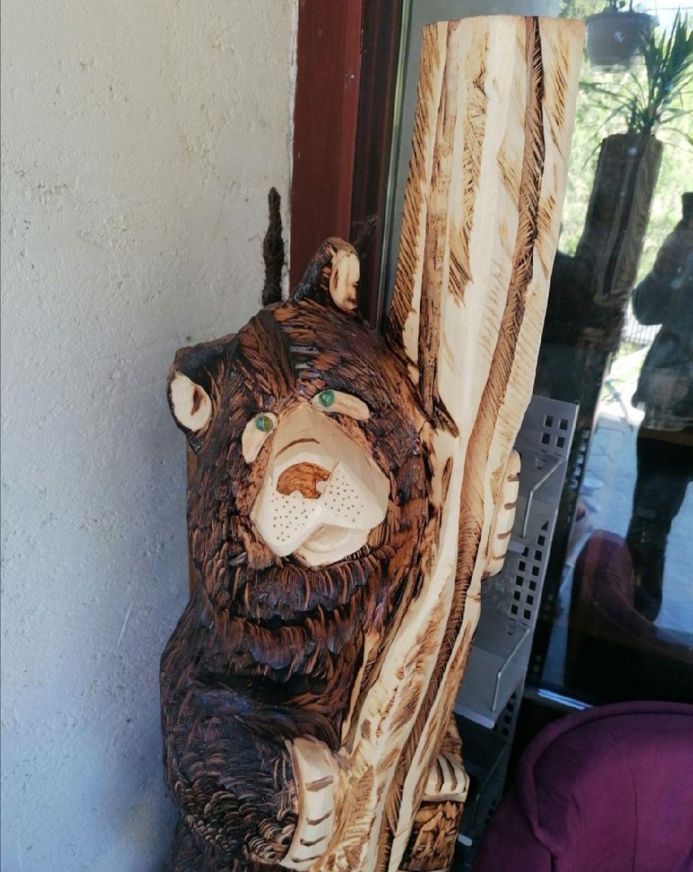 Pui de urs sculptat 97kg