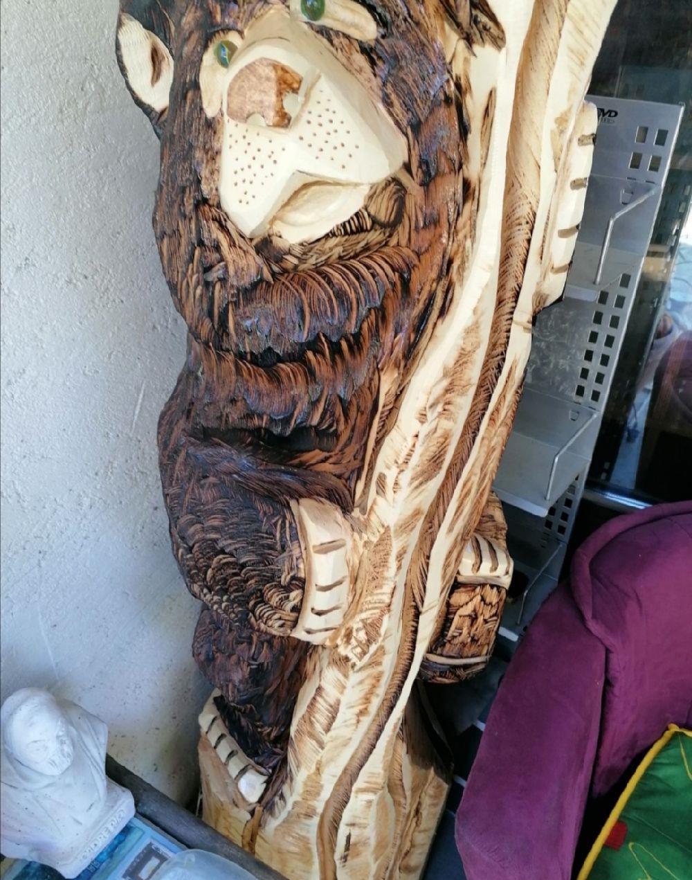 Pui de urs sculptat 97kg