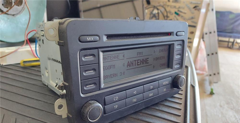 Radio CD - Volkswagen RCD300 + cod deblocare
