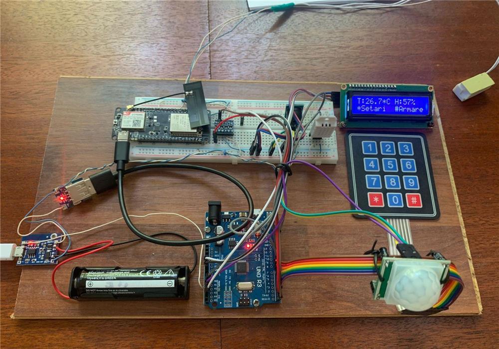 realizez proiecte cu Arduino raspberry Pi tinkercad p8266 esp32 microcontrolere automatizari Android