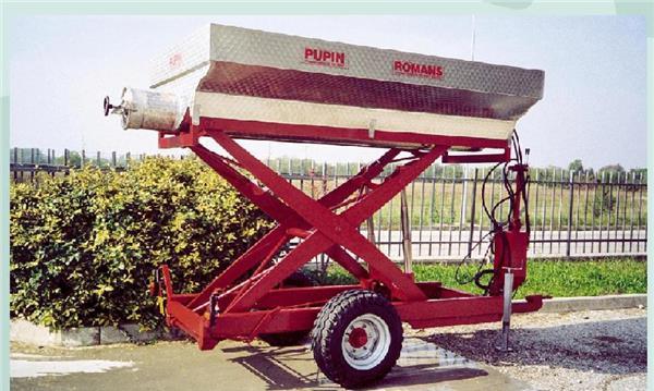 Remorci noi din INOX pentru transport struguri.