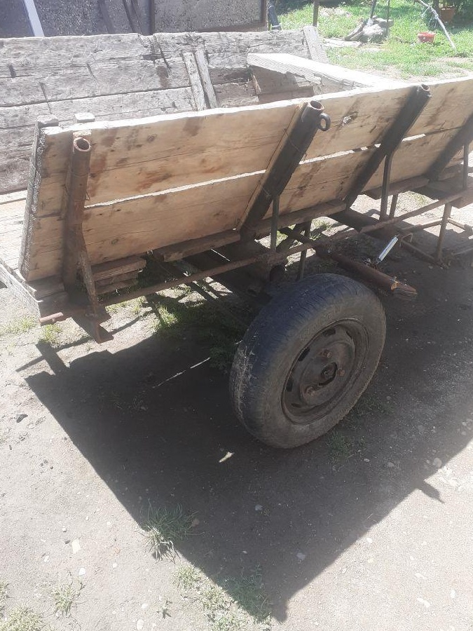 remorcuta motocultor