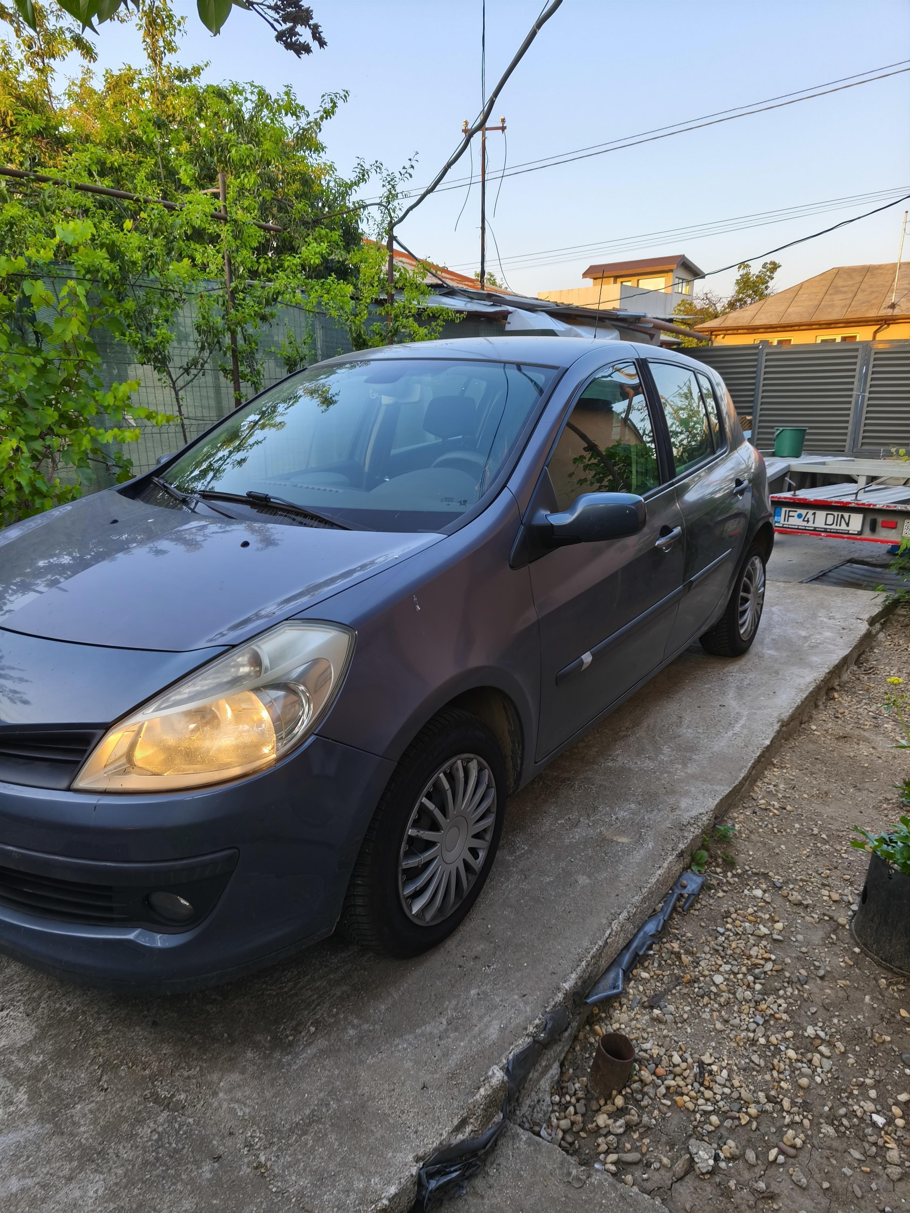 Renault Clio 3.     Tel.0761092725