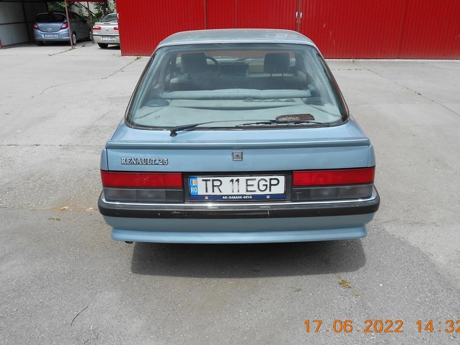 Renault R 25