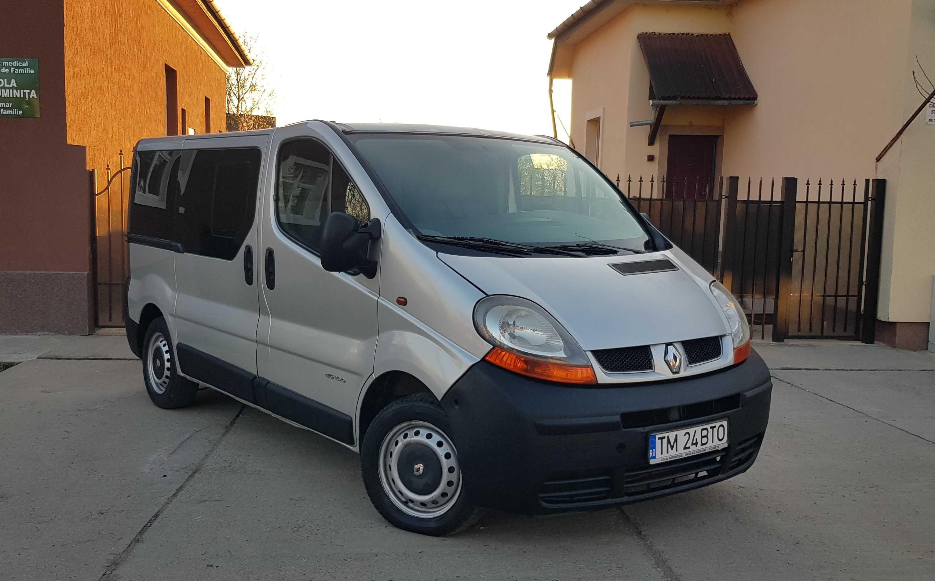 Renault Trafic 8+1 locuri 1,9 dci 6+1 trepte an 2005 clima a.c