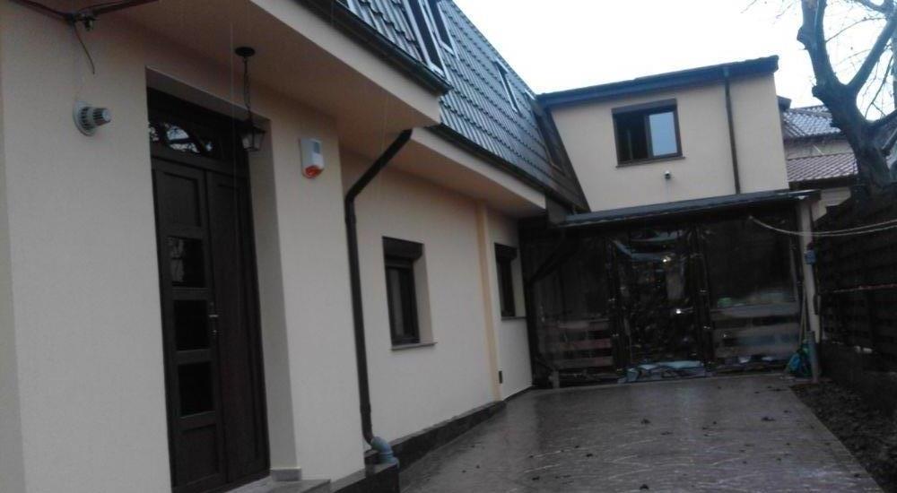 renovari apartamente  case
