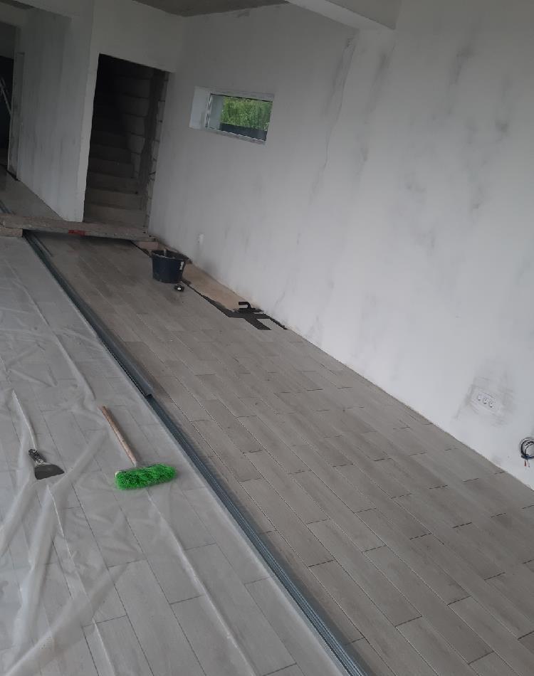 renovari apartamente  case