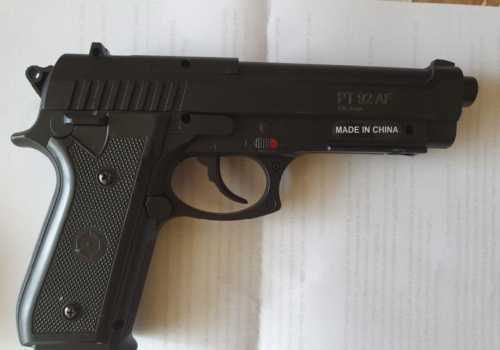 Replica Taurus PT 92 CO2 NBB/10 capsule CO2/1000 bile
