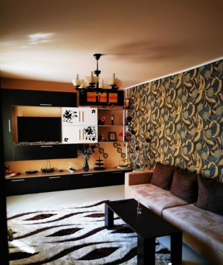 REPUBLICII Pta M Viteazu , 2 camere 1A 6/8 modernizat la 78000 euro