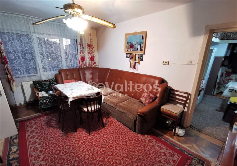 Reșița, apartament 2 camere, 50 mp, etaj 2, Govândari, aleea Albăstrelelor