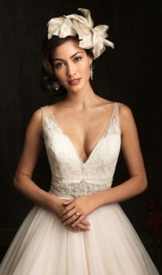 Rochie de mireasa Allure Bridals