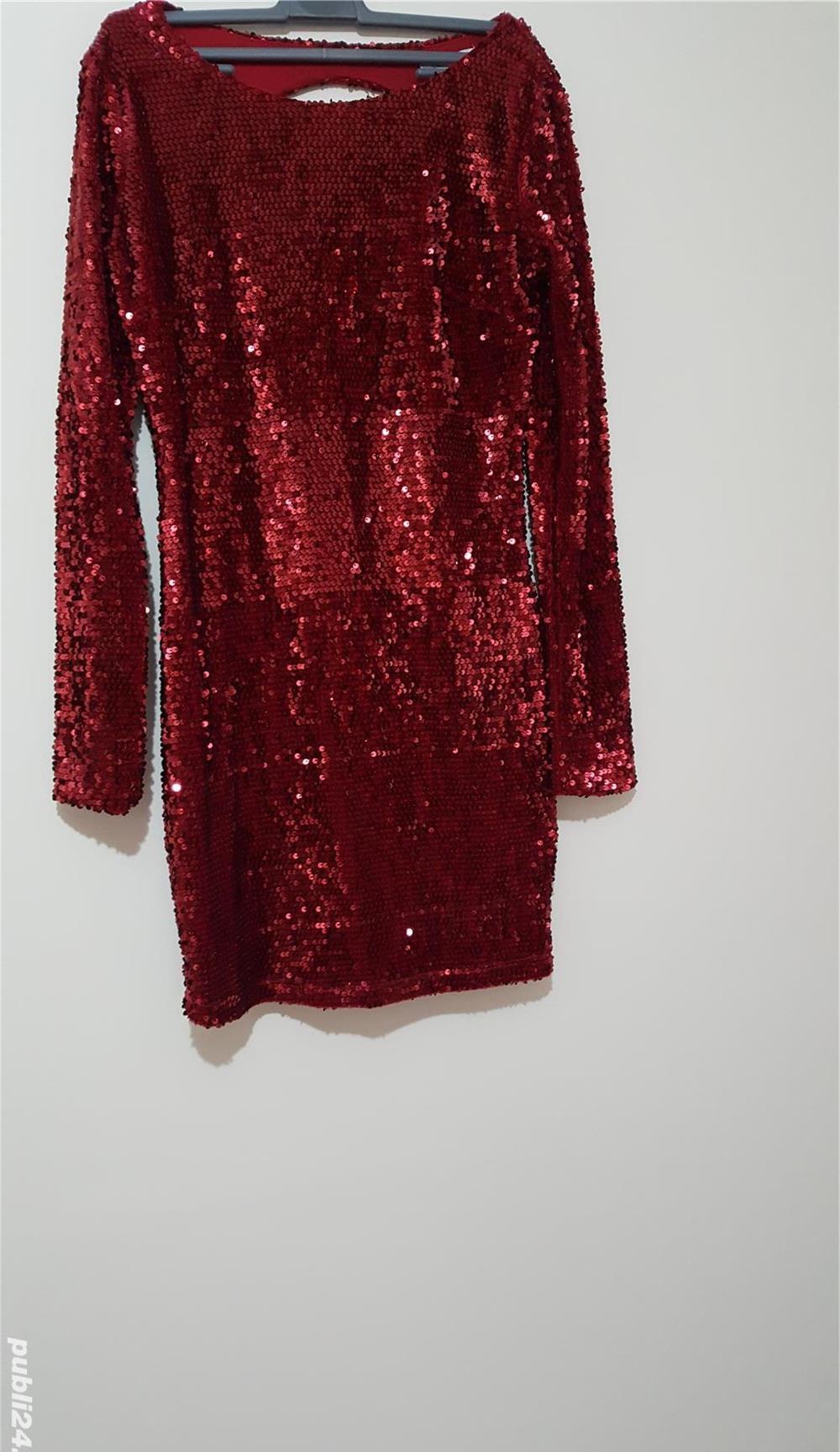 Rochie de ocazie nepurtata.