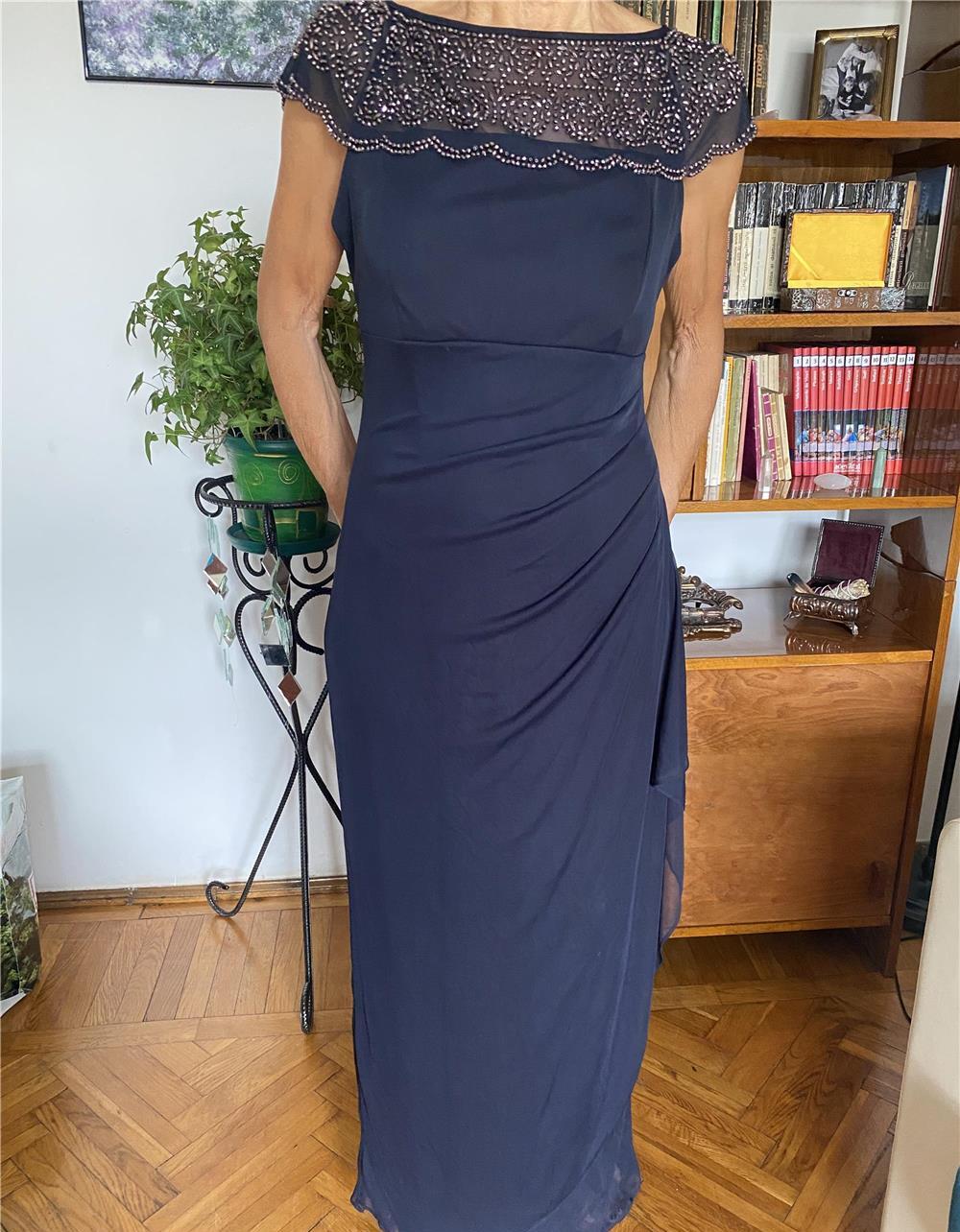 rochie lunga din voal perfecta pentru ocazii