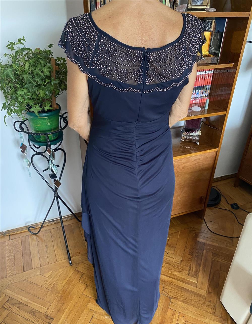 rochie lunga din voal perfecta pentru ocazii