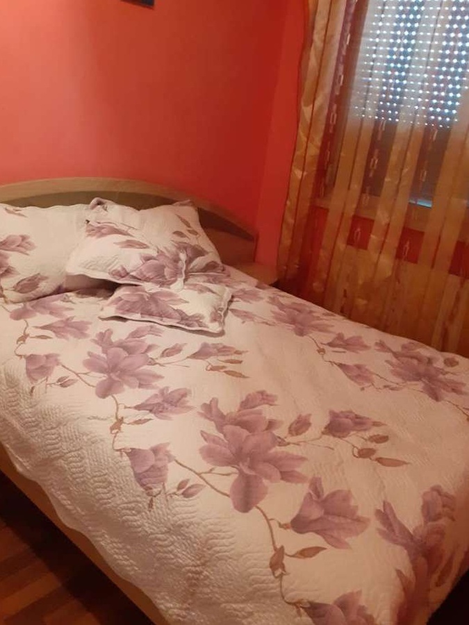 Rogerius- 2 camere ,mobilat