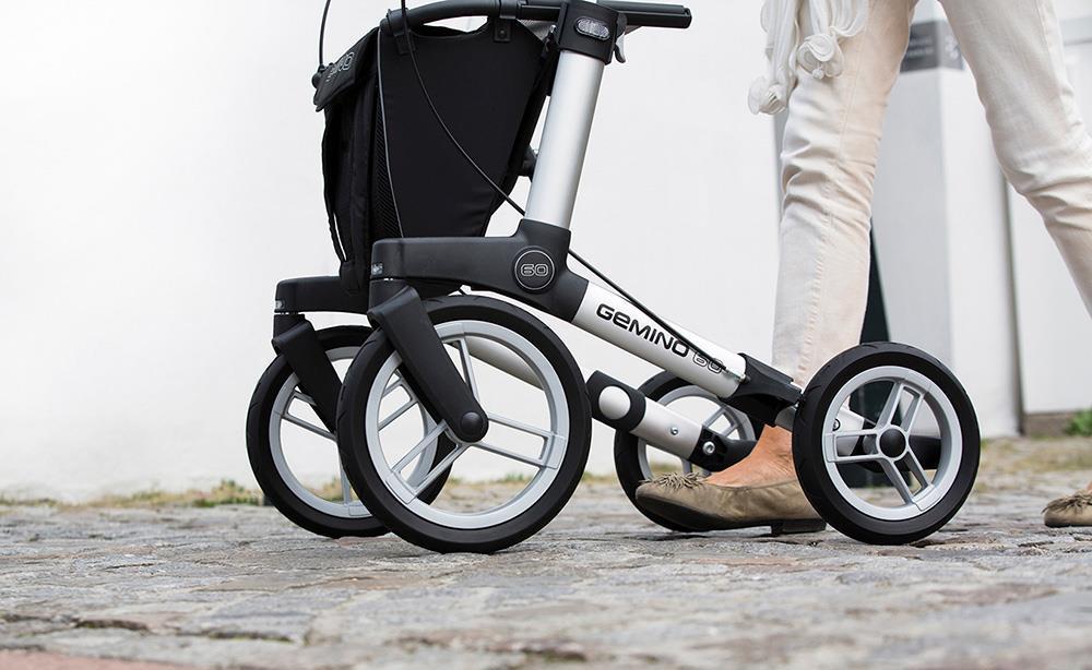 Rollator(cărucior) ortopedic pt.bătrâni pentru o susținere optimă și stabilitate