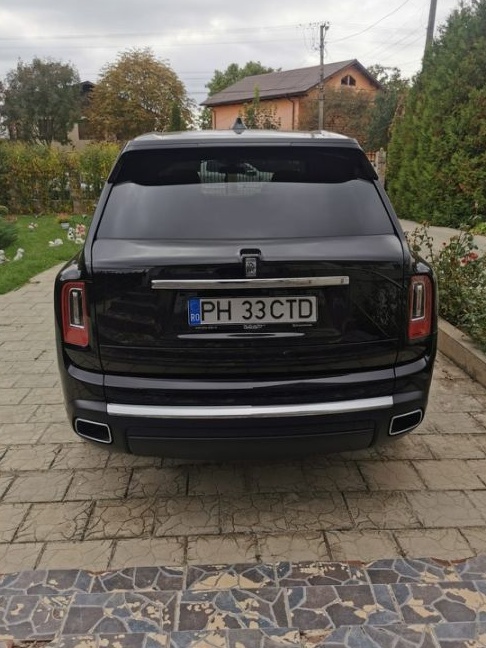 Rolls-Royce Cullinan Standard