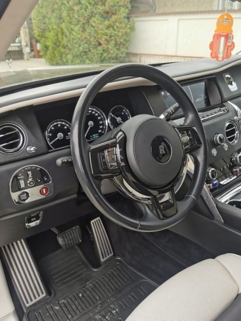 Rolls-Royce Cullinan Standard