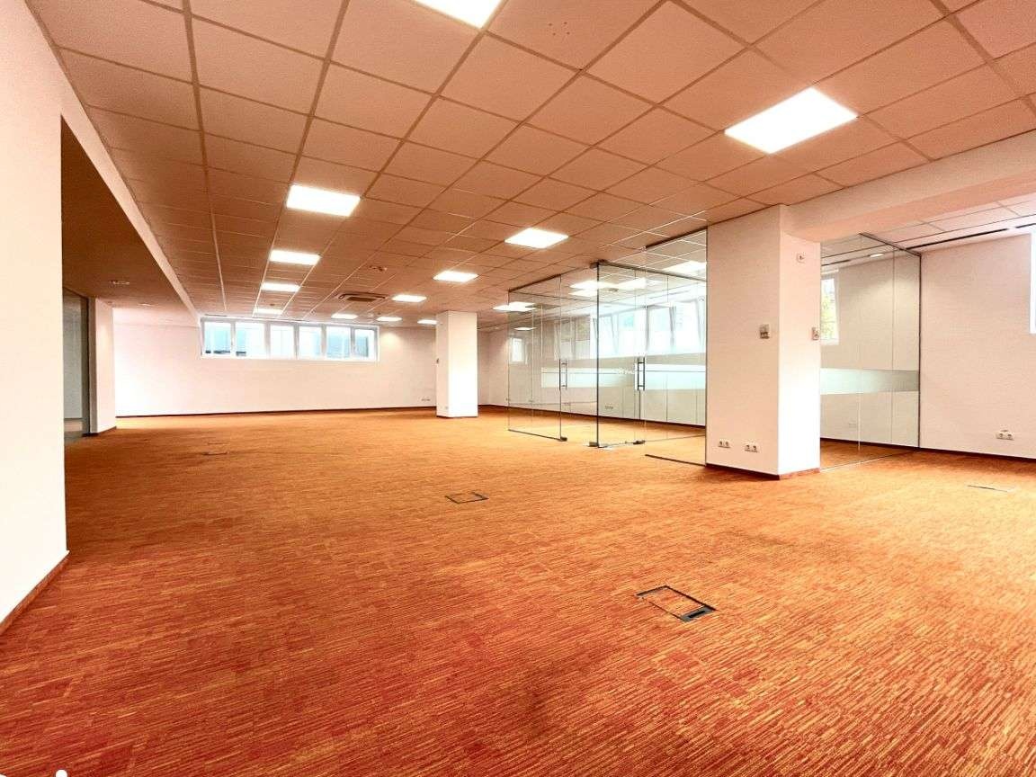 Romana, Bd Dacia Inchiriere spatii birouri 40mp-1000mp proprietar