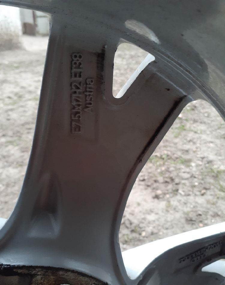 roti audi 225/50/17