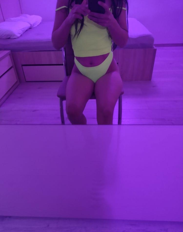 Roxy  poze reale