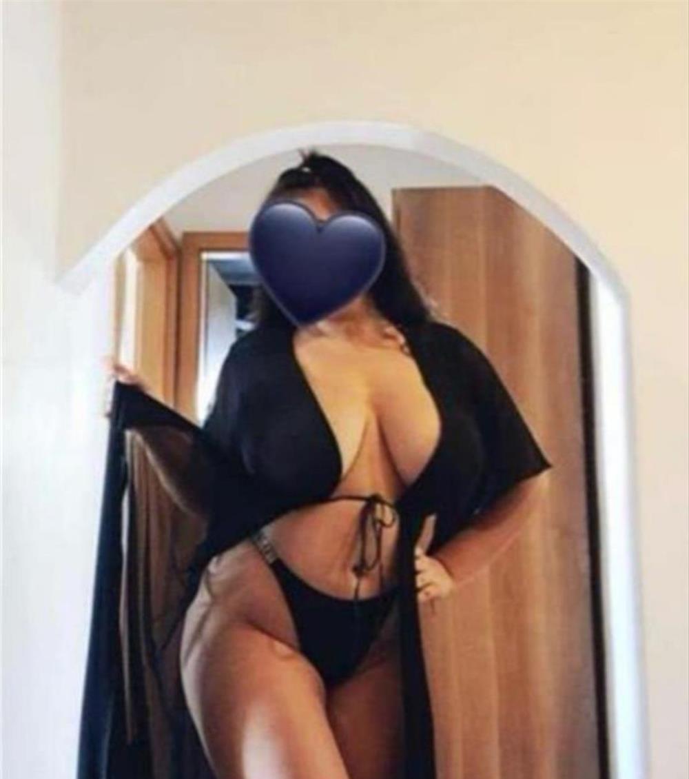 Ruxandra la mine in locație și la hotel