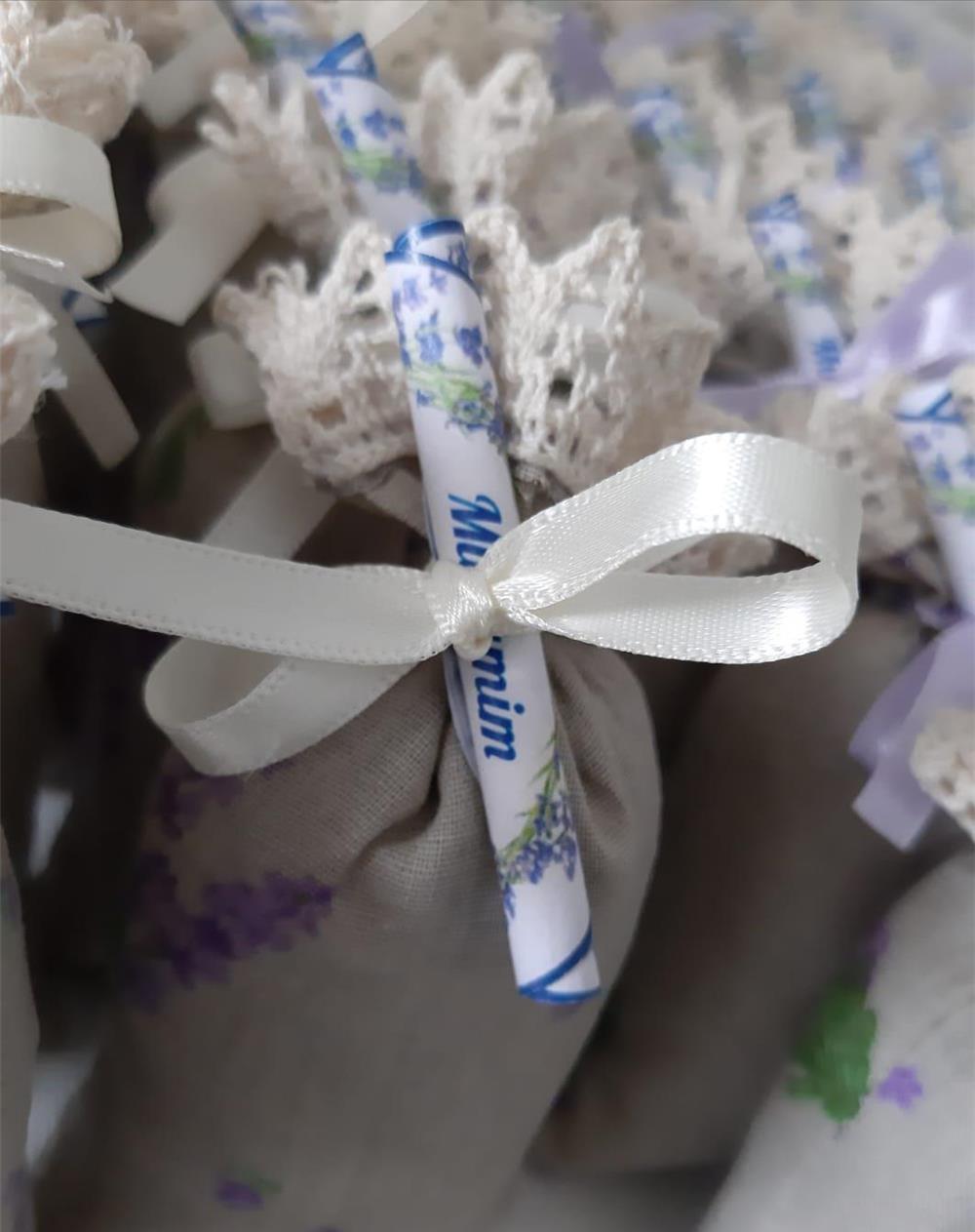 Saculeti (mărturii) cu lavanda