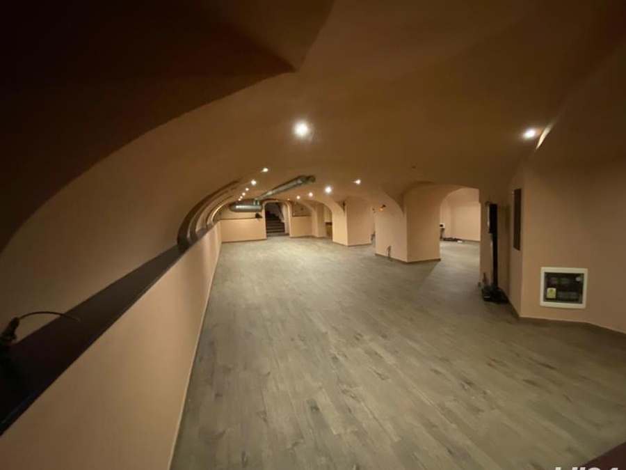 Sad de vânzare Ultracentral 183 mp - direct de la proprietar